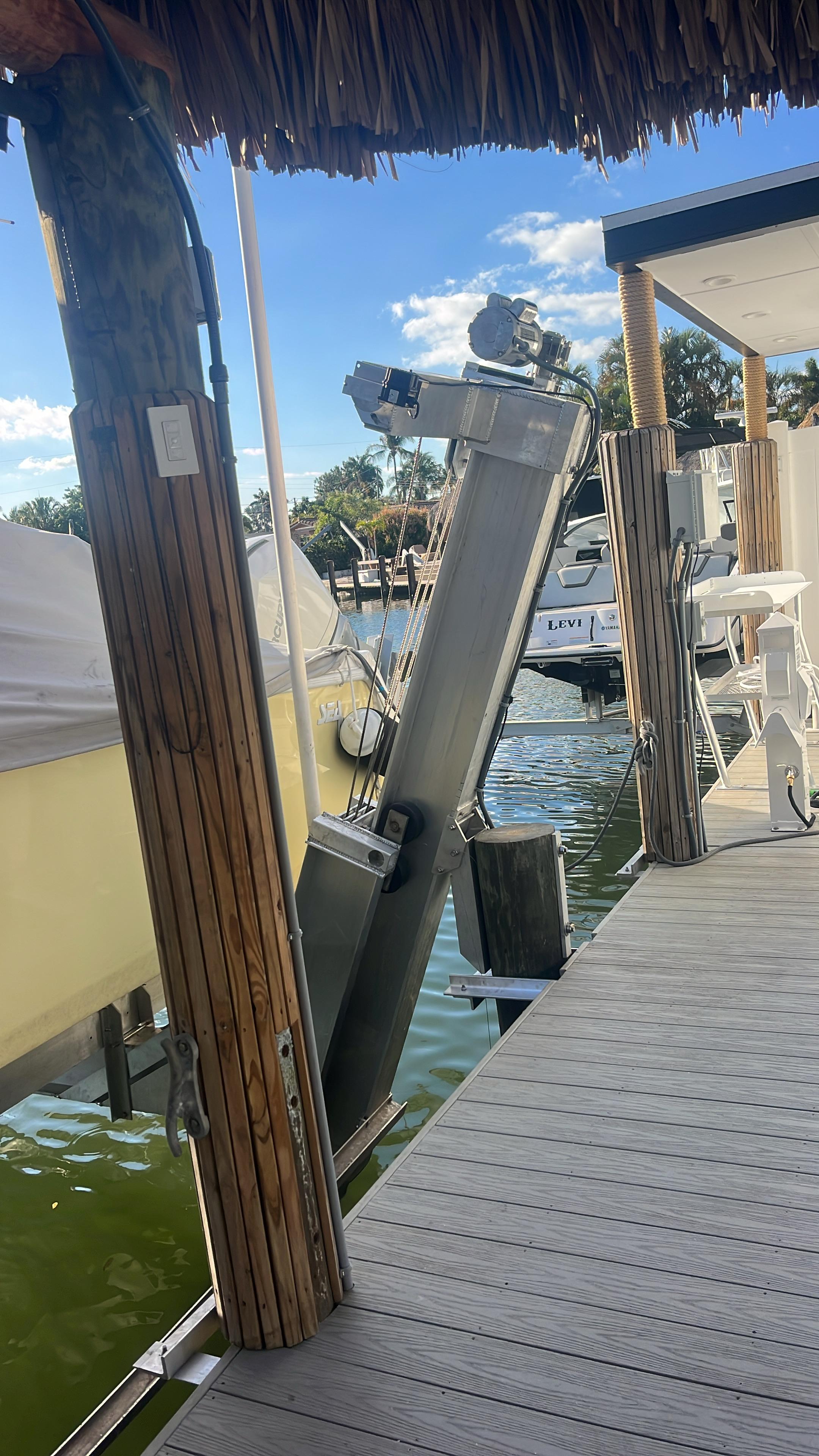 Elevador de barcos 40,000 libras South Florida - Charlie's Maritime Services - foto 4